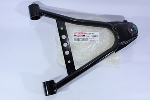 Рычаг передний нижний правый квадроцикла Yamaha GRIZZLY KODIAK 350 400 450 1D9-F358A-00-00