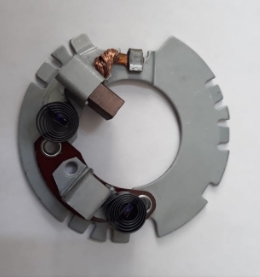 Щетки стартера снегохода и квадроцикла Yamaha Kodiak 400 Wolverine 350 Big Bear 400 Mountain Max 700 600 Venture 600 500 Vmax 700 600 500 4H7-81840-00-00 4H7-82840-01-00 8CW-81840-00-00 