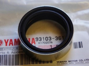 Сальник передней стойки снегохода Yamaha VK 540 Viking 93103-36117-00