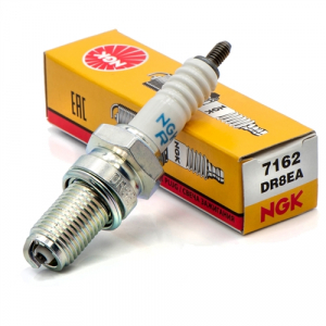 Свеча зажигания NGK DR8EA NGK-DR8EA-00-00 94703-00333-00 94701-00333-00 94700-00333-00 DR8-EA000-00-00 707000008