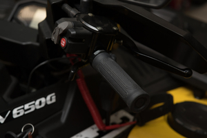 Универсальные ручки на хомутах с подогревом с пятипозиционным переключателем HEAT5 215047 Отдельно ручка